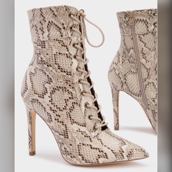 misslola Shoes - Tan Snake boots
